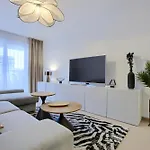 Blue Mare Polanki Park Family, 350 M Baltic Sea Apartment *